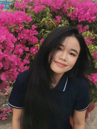 Thủ khoa kể chuyện thức trắng đêm ôn thi vì áp lực ‘sợ thua bạn’