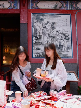 Săn vé BTS: Khi fan cầu cứu 'thế giới tâm linh'