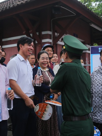 Những điều đáng quý bên ngoài trường thi