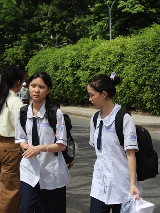 Nhiều thí sinh TP.HCM bất ngờ đề văn tốt nghiệp THPT 2026