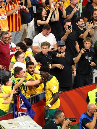 Báo châu Âu sửng sốt khi Úc quật ngã Thổ Nhĩ Kỳ: 'Địa chấn World Cup 2026'