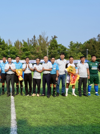Bất ngờ xuất hiện cúp Kim Sang-sik tại Hàn Quốc: Các đội bóng sinh viên Việt Nam tranh tài