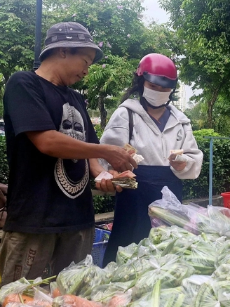 Không còn cứ thích là 'chốt đơn', đây mới là cách người trẻ đang chi tiêu