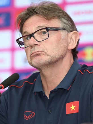 HLV Troussier: 'Nếu Nhật Bản đánh bại Brazil, đó sẽ không phải là một phép màu'