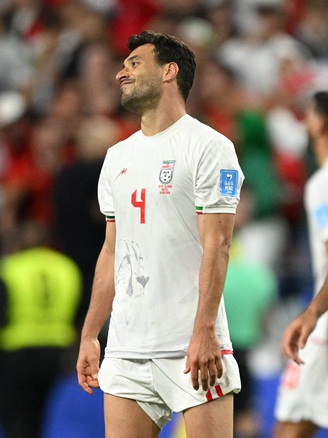 Nửa bàn chân việt vị oan nghiệt khiến Iran có thể lỡ cơ hội lịch sử ở World Cup