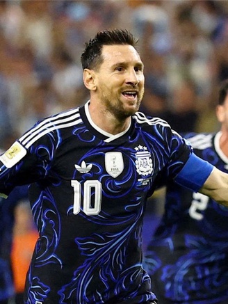 Siêu sao Hàn Quốc Faker tiết lộ thần tượng Messi: GOAT cũng mê GOAT
