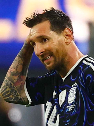 Tổng thống Cabo Verde ngưỡng mộ Messi sâu sắc, sẽ làm điều đặc biệt dành riêng cho thần tượng
