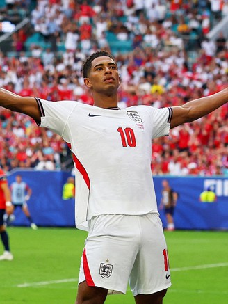 Bellingham gia nhập cuộc đua Vua phá lưới cùng Messi, Mbappe: Là tiền vệ duy nhất!