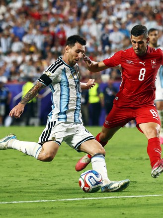 Chấm điểm Argentina - Thụy Sĩ: Messi không ghi bàn vẫn cao vút, hay nhất trận