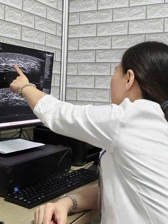 Tầm soát ung thư vú bằng siêu âm 3D, có gặp khó khi đã đặt túi ngực?