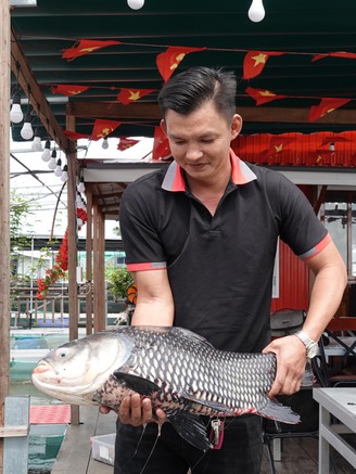 Bè nuôi cá thành điểm du lịch 'triệu view', chàng trai miền Tây thu nhập tiền tỉ