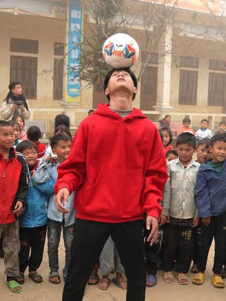Hành trình kết nối bóng đá của Văn Anh Neymar