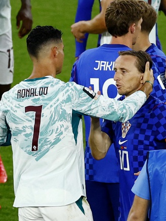 Modric chưa nguôi cơn tức, ám chỉ Bồ Đào Nha được thiên vị: 'VAR được vận hành theo danh tiếng đội bóng'