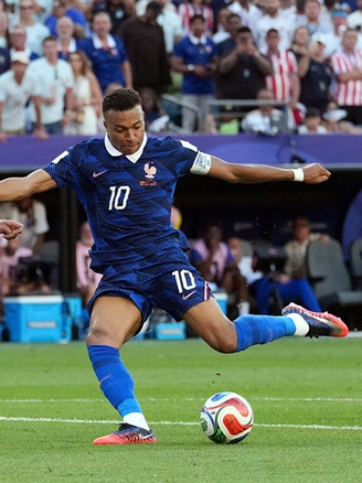 Bản lĩnh 'Les Bleus'