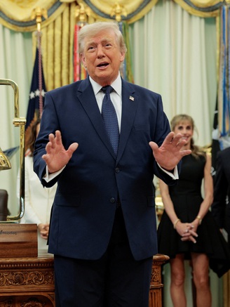 Tổng thống Trump thừa nhận đã ‘nhờ’ Chủ tịch FIFA can thiệp, khăng khăng ‘chỉ đấm vào mặt nhau mới là lỗi’