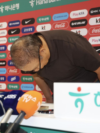 HLV Park Hang-seo từ chức Phó chủ tịch Liên đoàn Bóng đá Hàn Quốc, sau thất bại cay đắng ở World Cup