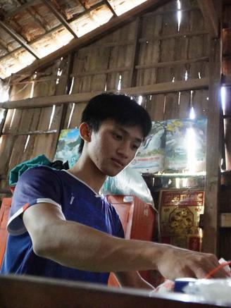 Mong giúp cậu học trò nghèo bớt nỗi lo vào đại học