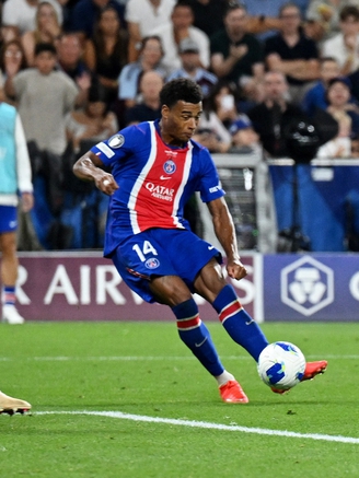 Desire Doue ghi bàn thắng gây tranh cãi, PSG hạ Aston Villa: Bảo vệ thành công Siêu cúp châu Âu