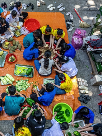 Hành trình mang tết đến với mọi nhà