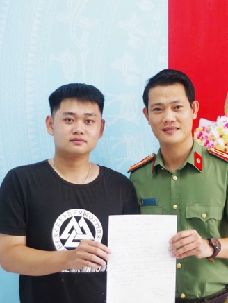 Nam sinh viên chuẩn bị tốt nghiệp tình nguyện thực hiện nghĩa vụ công an nhân dân