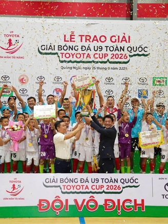 Bất ngờ đánh bại SLNA, U.9 Sơn La vô địch toàn quốc