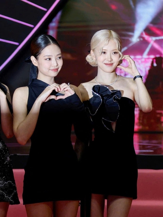 2/4 thành viên BlackPink 'không mặn mà' với kỷ niệm 10 năm debut