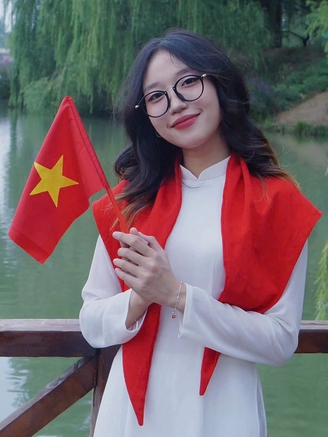 Cách Việt Nam hàng ngàn km, người trẻ đón Quốc khánh 2.9 như thế nào?