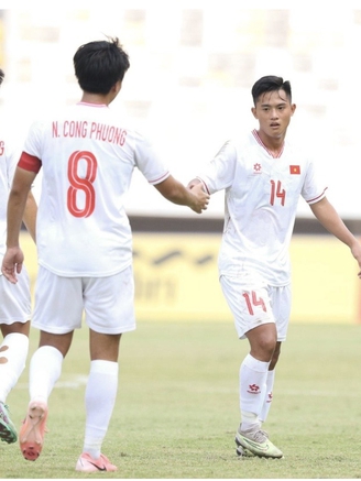 Sao trẻ Công Phương lỡ hẹn ASIAD vì chấn thương, chuyên gia sút xa được gọi gấp lên U.23 Việt Nam