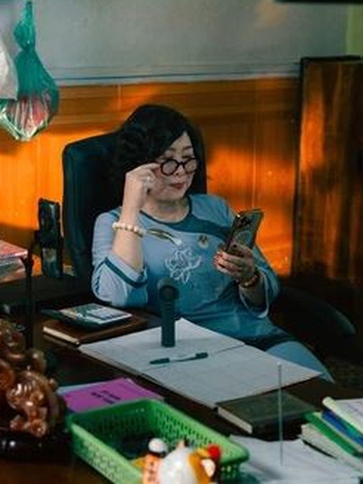 NSND Hồng Vân ‘lên hương’ với những vai bà mẹ