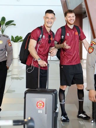 Hài hước: Lê Giang Patrik và Tài Lộc tạo ra sự cố 'khó đỡ' khi đến Indonesia