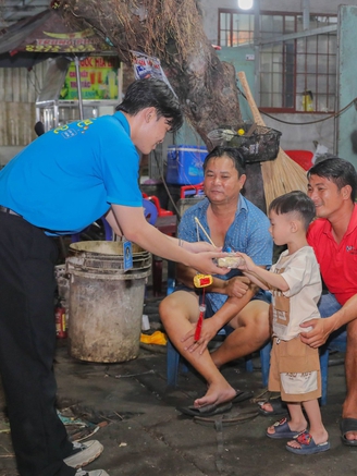 Một Đoàn trường với 19 đội hình đi về các tỉnh, thành chăm lo trung thu
