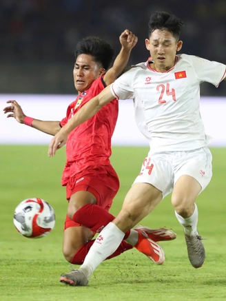 Dàn cầu thủ nhập tịch tỏa sáng, Hồng Kông 'đè bẹp' Lào 4-0 ở FIFA ASEAN Cup