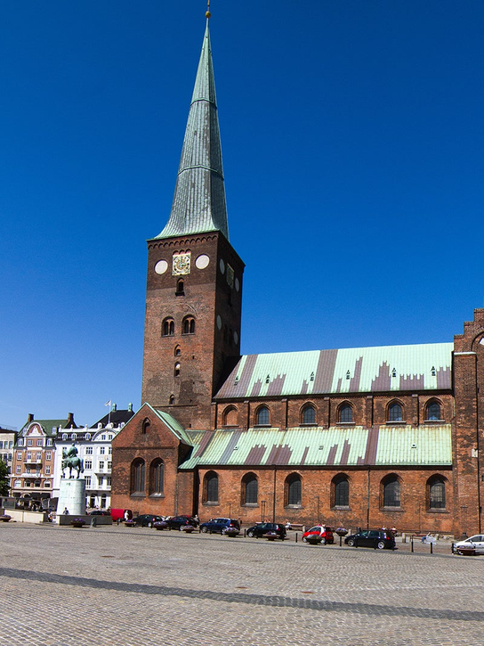 Ấn tượng với kiến trúc nhà thờ độc đáo, lâu đời tại đất nước Đan Mạch