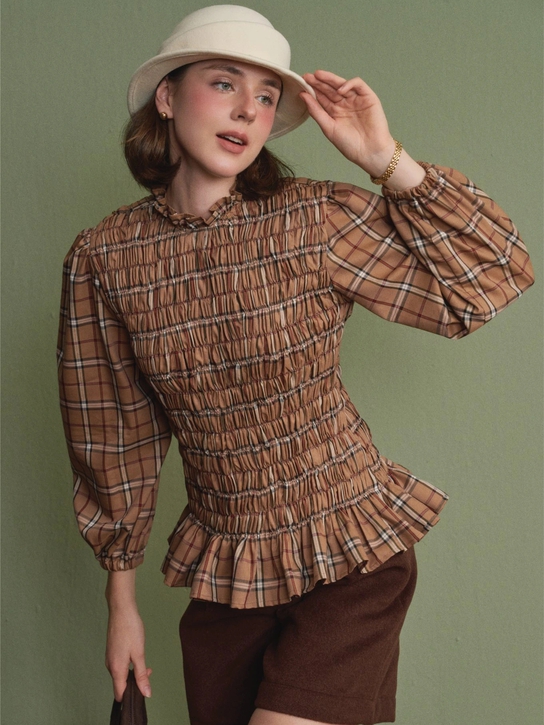 'Cân' đẹp mọi phong cách cùng những kiểu áo trẻ trung, cá tính