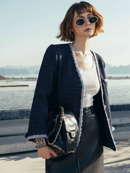 Ghi dấu ấn thanh lịch ngày thu với trang phục dạ tweed