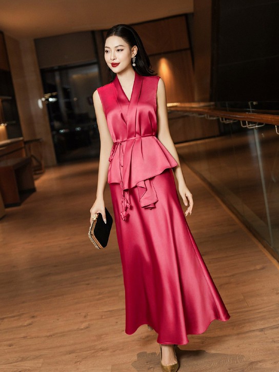 Sang trọng với trang phục vải lụa trong ngày đầu năm đi làm