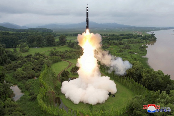 Triều Tiên phóng tên lửa ICBM vào khu vực gần đảo Okushiri của Nhật Bản