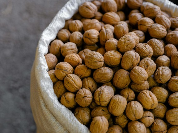 Tìm ra cách ăn giúp người từ 55 tuổi phòng tránh ung thư phổi- Ảnh 2.