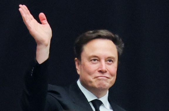 Tỉ phú Elon Musk trở thành người đầu tiên sở hữu 500 tỉ USD  - Ảnh 1.