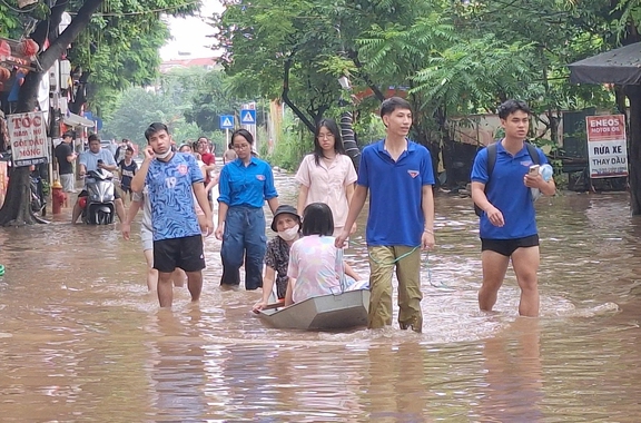 Thanh niên Hà Nội g…