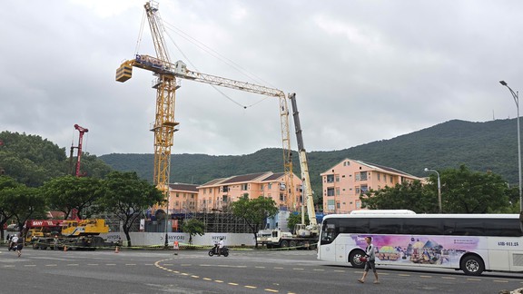 Đà Nẵng: Gãy tháp cẩu tại công trình ch…