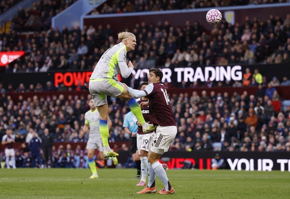 Man City bại trận vì 'quái vậ…