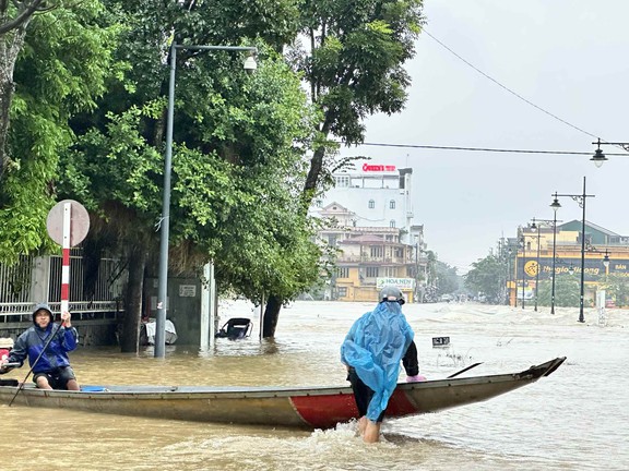 TP.Huế: Dự báo nước lũ còn lê…