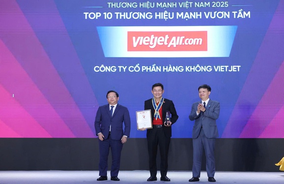 Vietjet được vinh danh thương hiệu Mạnh…