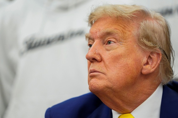 Ông Trump 'mập mờ chiến lược', nói sẽ quyết chuyện Iran trong vòng 2 tuần tới- Ảnh 1.