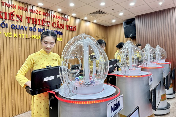 Vé số miền Nam: Mỗi ngày chi trả gần 210 tỉ đồng tiền trúng số- Ảnh 5.