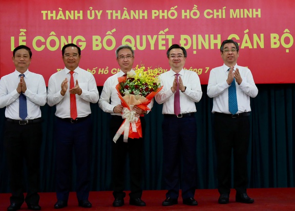 Ông Đặng Minh Thông làm Phó bí thư Thành ủy TP.HCM - Ảnh 2. Ông Đặng Minh Thông làm Phó bí thư Thành ủy TP.HCM - Ảnh 2.