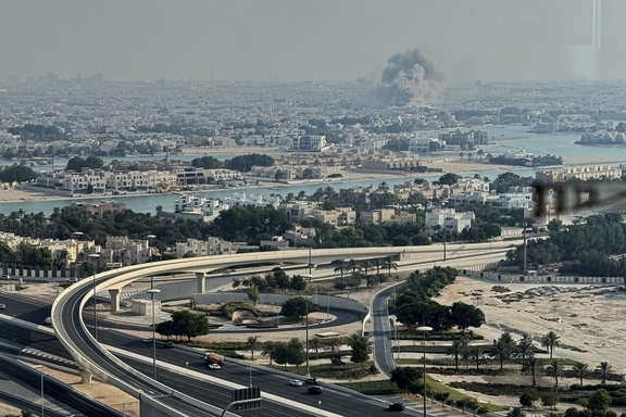 Tiêm kích Israel phóng tên lửa đạn đạo từ biển Đỏ để tấn công Qatar? - Ảnh 2.