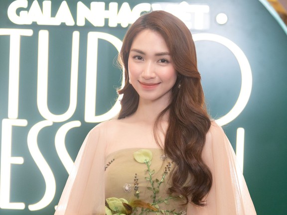 Nữ ca sĩ hòa Minzy được đề nghị xét giải thưởng thanh niên sống đẹp 2025 - Ảnh 3.