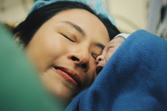 Hoa hậu Ngọc Hân 'lên chức' ở…
